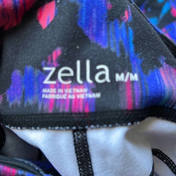Zella Under Armour | Bundle of 2 Cropped Athletic Leggings size Medium - Picture 6 of 10